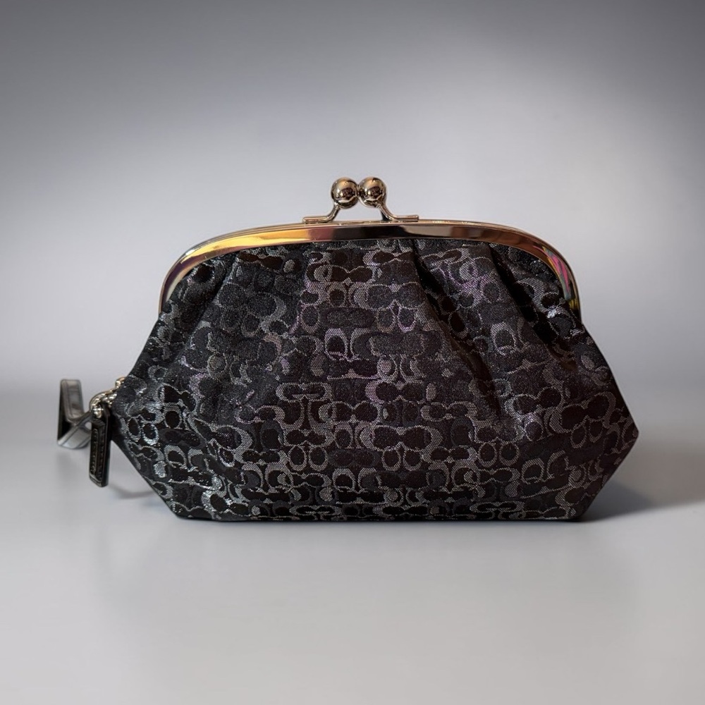 Vintage Coach Optic Signature Lurex Framed Kisslock Wristlet/Clutch, NWOT! 🖤